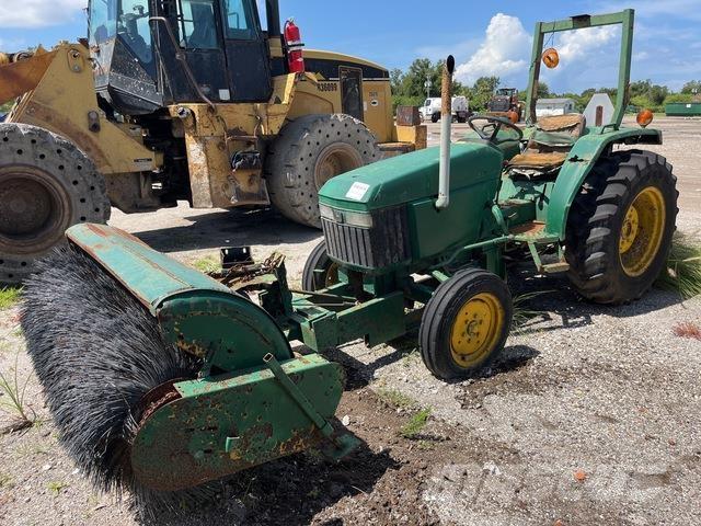 John Deere 970 室内清扫机