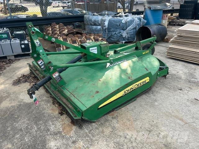 John Deere MX6 牧场割草机和切顶器
