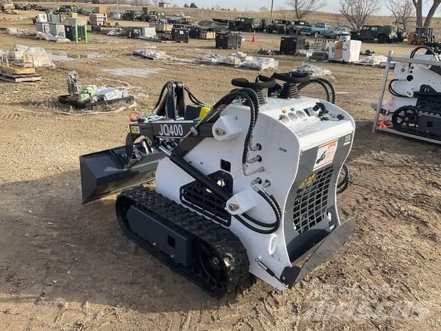 JQ Power JQ400 滑移装载机