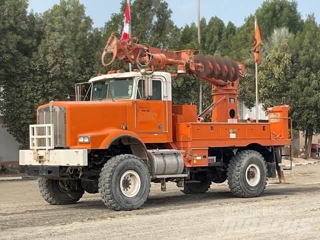 Kenworth C500 钻机车