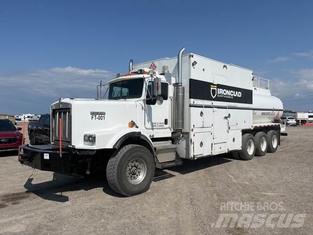 Kenworth C500 油罐车