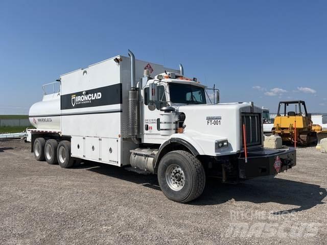 Kenworth C500 油罐车