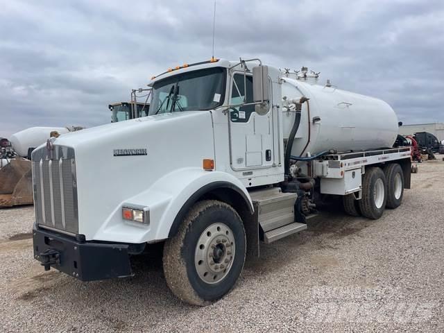 Kenworth T-800 组合/真空油槽车