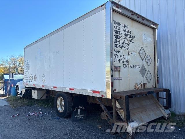 Kenworth T270 厢式货车