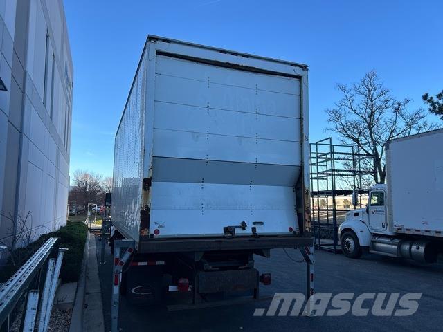 Kenworth T270 厢式货车