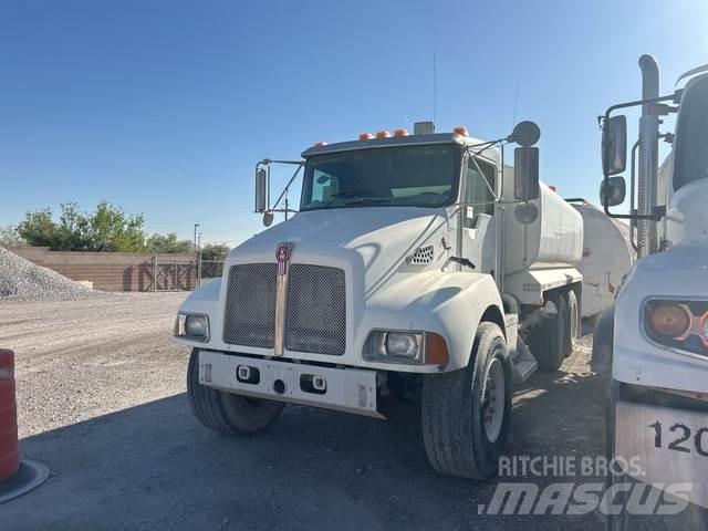 Kenworth T300 水罐车