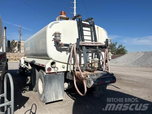 Kenworth T300 水罐车