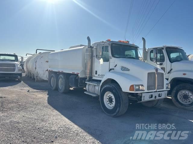 Kenworth T300 水罐车