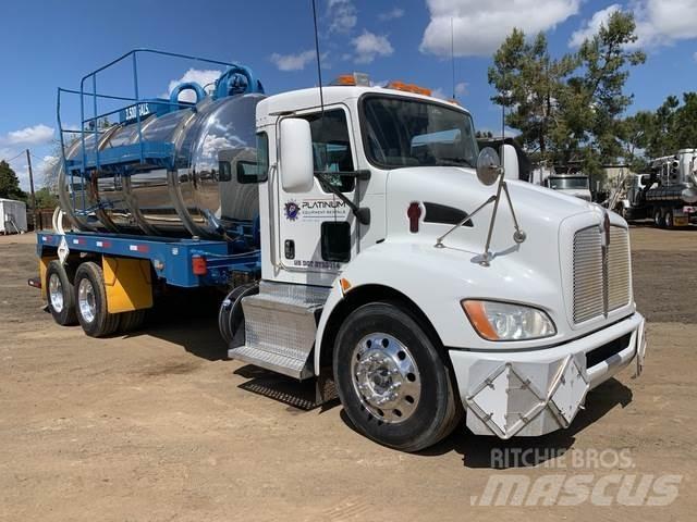 Kenworth T370 组合/真空油槽车