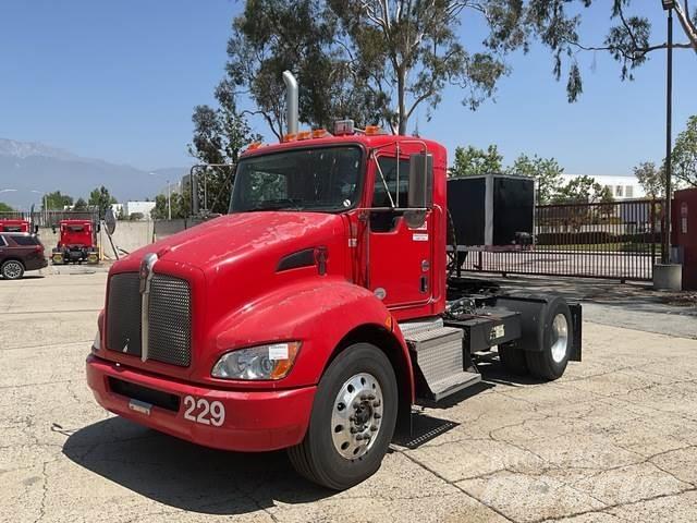 Kenworth T370 牵引车