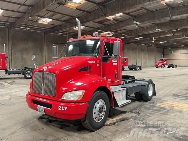 Kenworth T370 牵引车