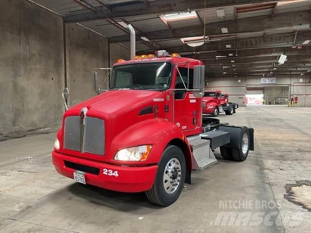 Kenworth T370 牵引车