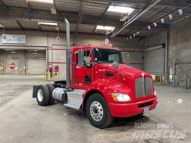Kenworth T370 牵引车