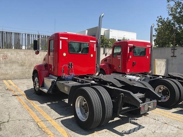Kenworth T370 牵引车