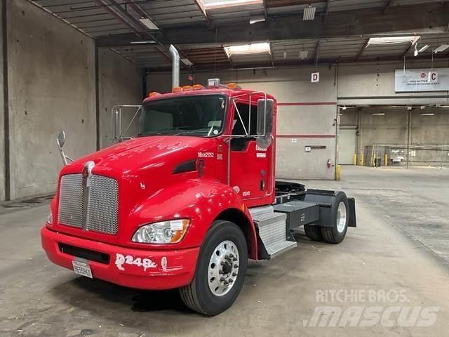 Kenworth T370 牵引车