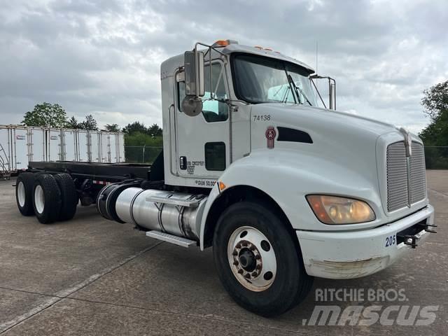 Kenworth T370 厢式货车