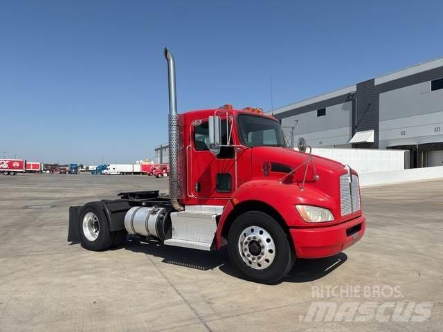 Kenworth T370 牵引车