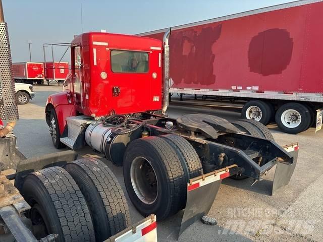 Kenworth T370 牵引车