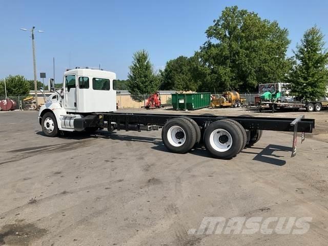 Kenworth T370 驾驶室与内部