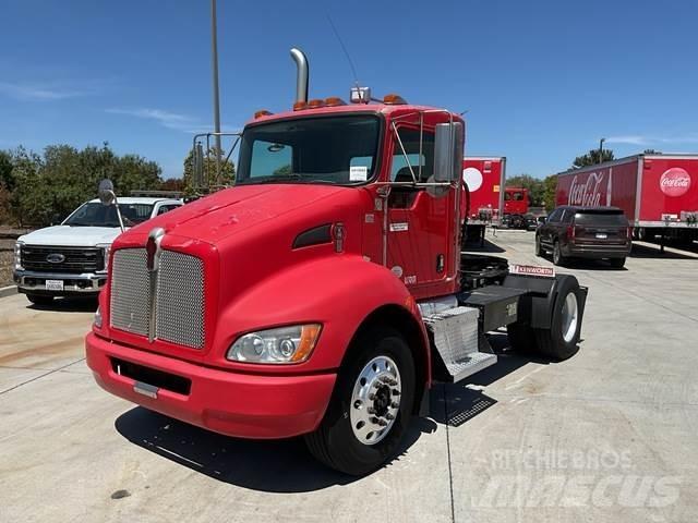 Kenworth T370 牵引车