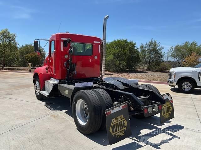 Kenworth T370 牵引车