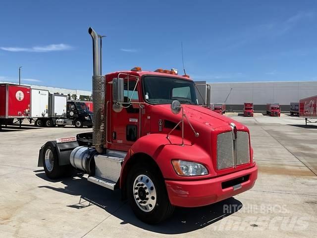 Kenworth T370 牵引车