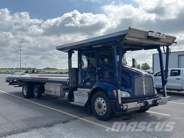 Kenworth T370 车辆运输车
