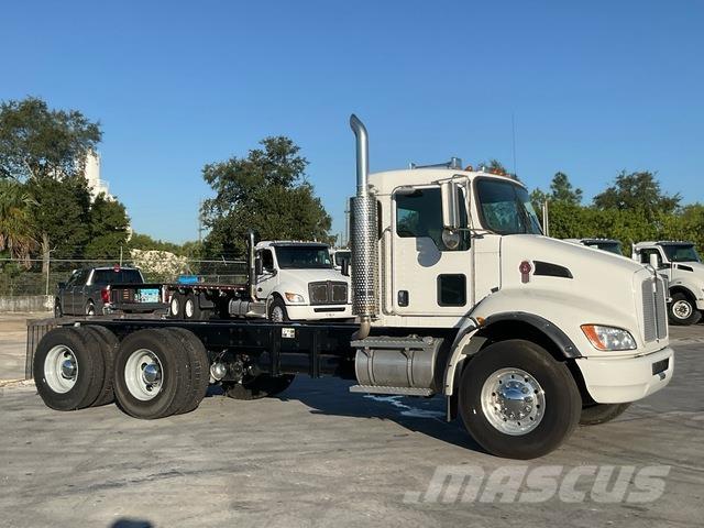 Kenworth T370 驾驶室与内部