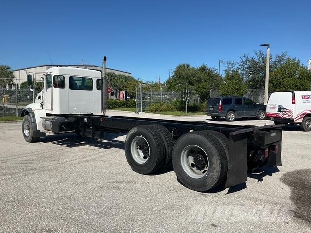 Kenworth T370 驾驶室与内部