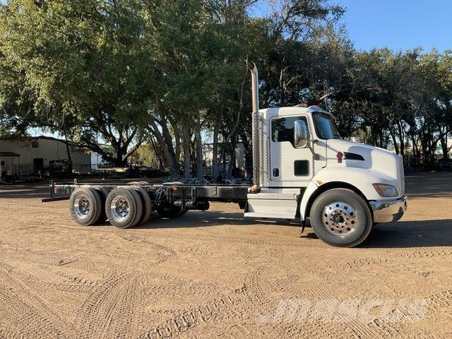 Kenworth T370 驾驶室与内部