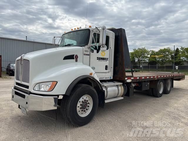 Kenworth T440 平板栏板货车