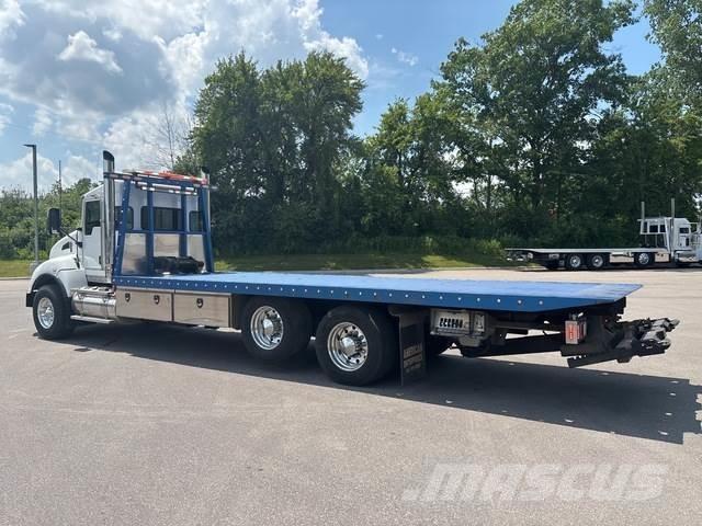 Kenworth T440 救援车