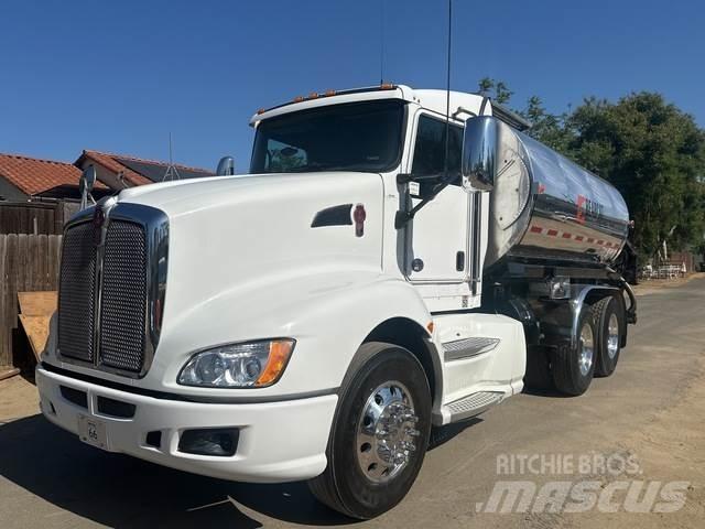 Kenworth T600 混凝土搅拌车