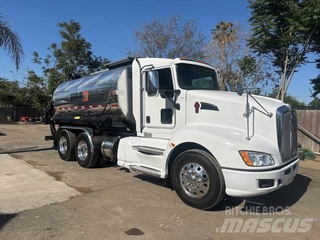 Kenworth T600 混凝土搅拌车