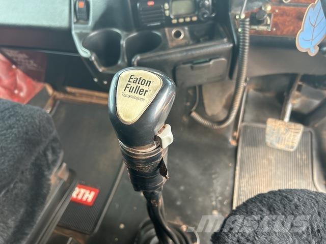 Kenworth T604 牵引车