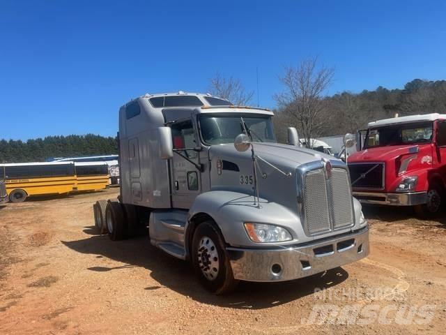 Kenworth T660 牵引车
