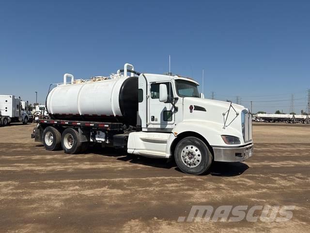 Kenworth T660 组合/真空油槽车