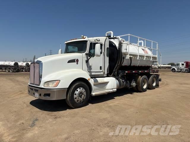 Kenworth T660 组合/真空油槽车