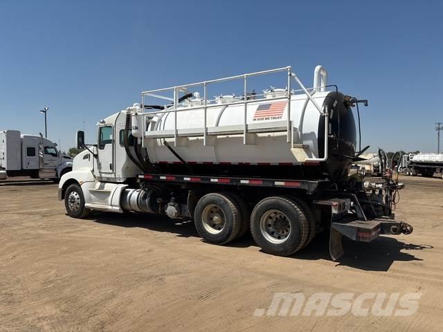 Kenworth T660 组合/真空油槽车