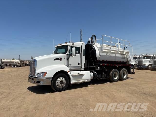 Kenworth T660 组合/真空油槽车