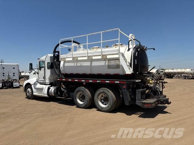 Kenworth T660 组合/真空油槽车