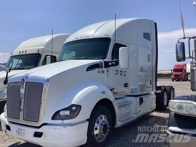 Kenworth T680 牵引车