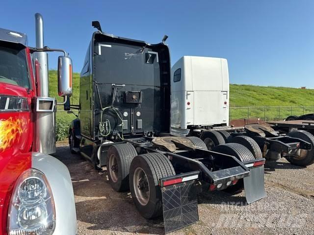 Kenworth T680 牵引车