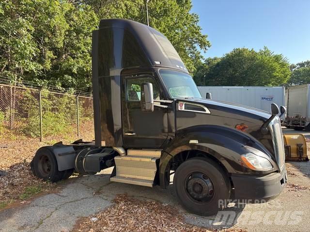 Kenworth T680 牵引车