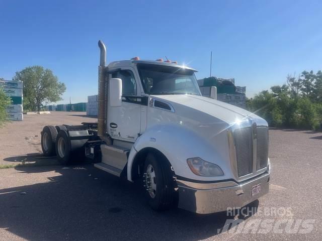 Kenworth T680 牵引车