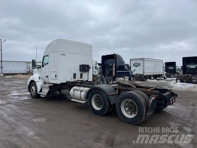 Kenworth T680 牵引车