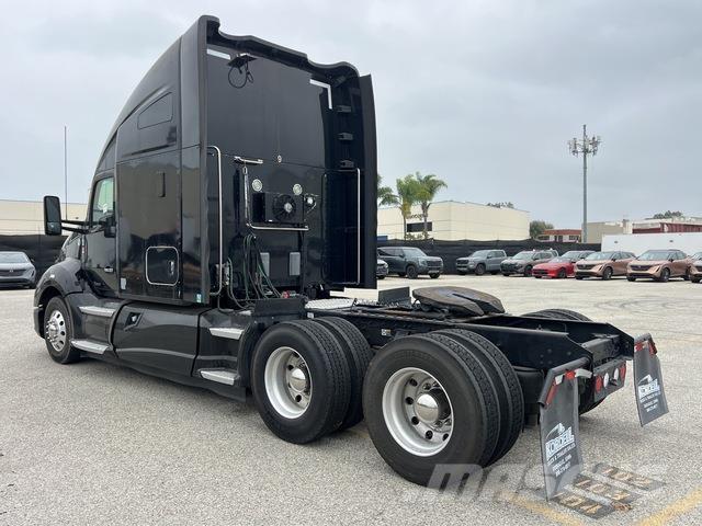 Kenworth T680 牵引车