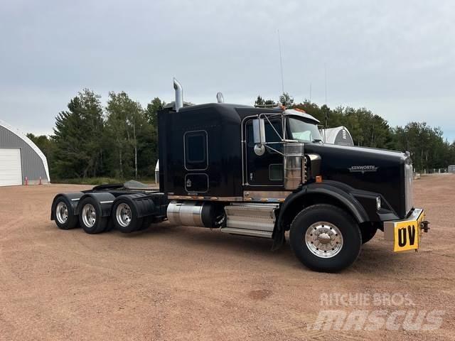 Kenworth T800 牵引车