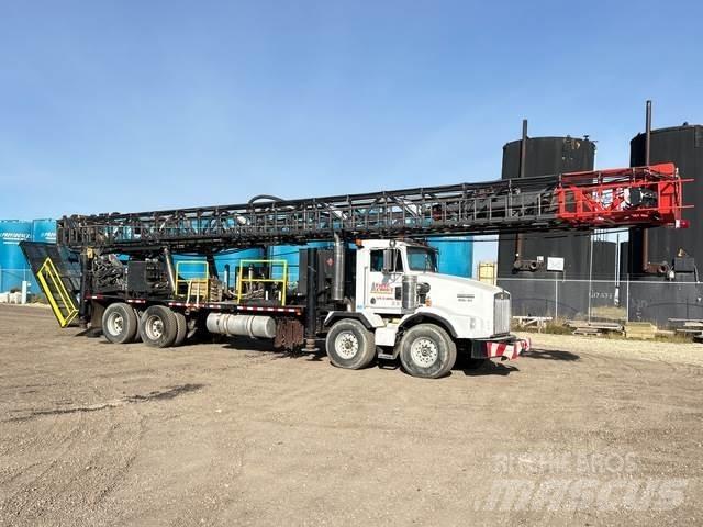Kenworth T800 钻机车