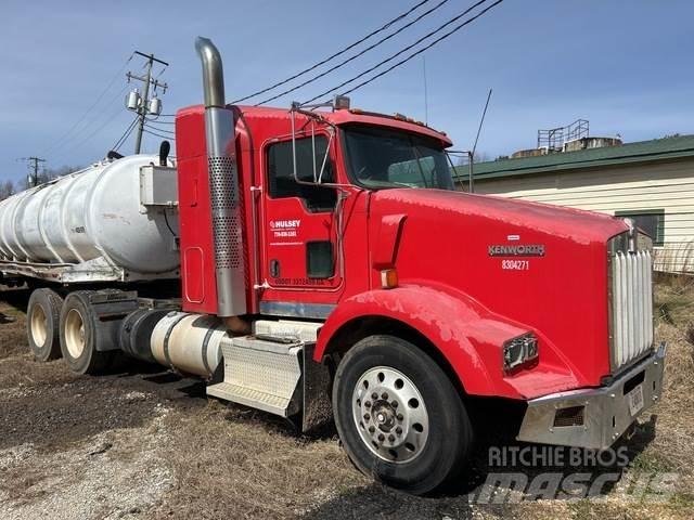 Kenworth T800 牵引车